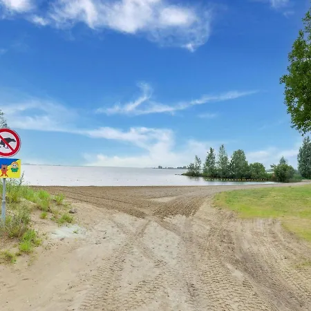 Luxury Houseboat In Marina * Φόλενταμ