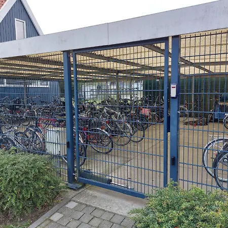 Πλωτό κατάλυμα Luxury Houseboat In Marina *