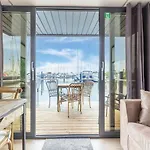 Botel Luxury Houseboat In Marina Volendam