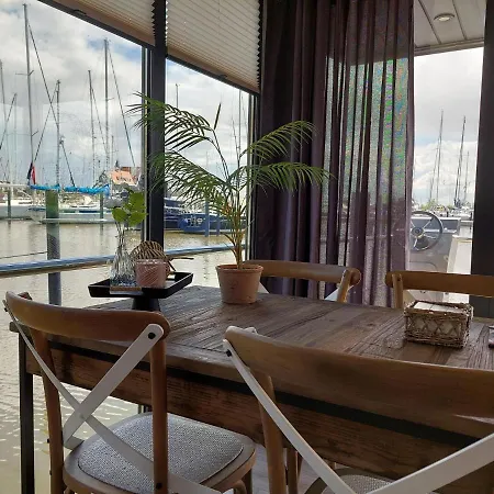 Luxury Houseboat In Marina